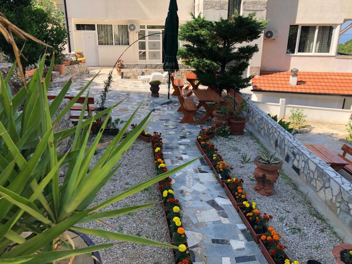 Novalic Hotel Dobra Voda Exterior photo