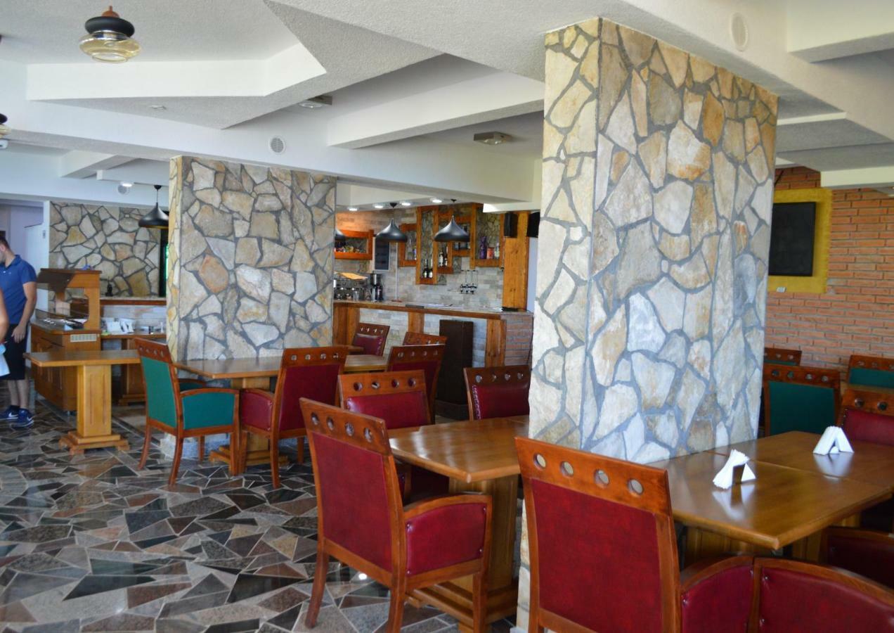 Novalic Hotel Dobra Voda Exterior photo